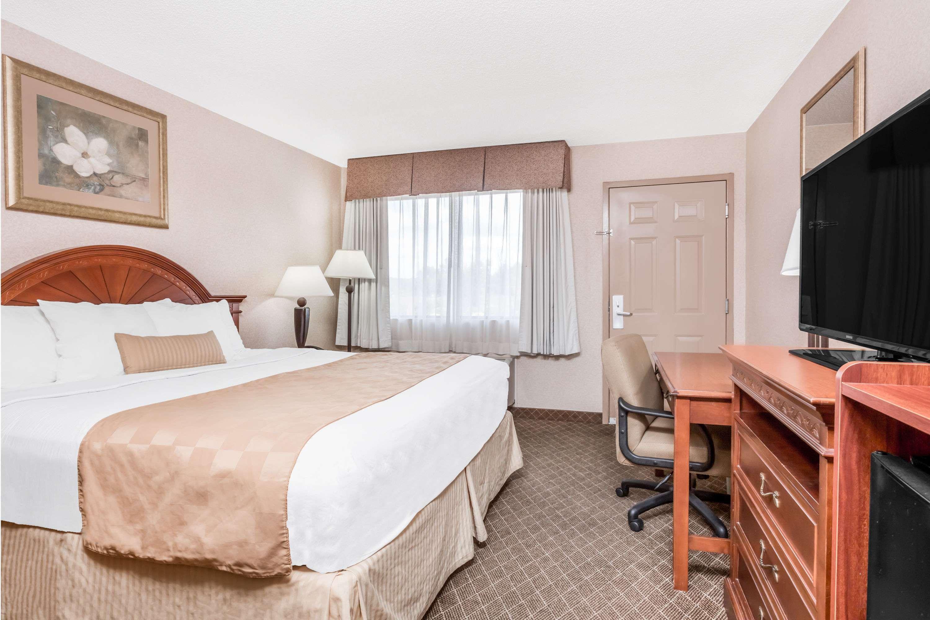 Hotel Ramada By Wyndham Macon Exterior foto